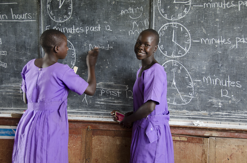 Ongesteld en toch naar school | Plan International